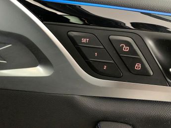 BMW iX3 80kWh M Sport (286 ps) - DRIVING ASSISTANT - PARK ASSIST - REVER