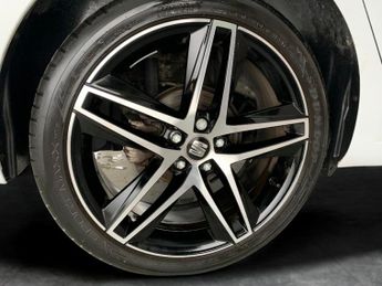 Seat Ibiza 1.0 TSI FR Sport DSG (110 ps) - NAV - WIFI - DAB