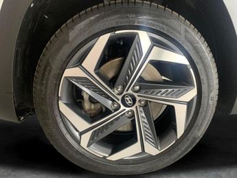 Hyundai Tucson 1.6 h T-GDi Premium (230 ps) - HEATED SEATS - HEATED STEERING