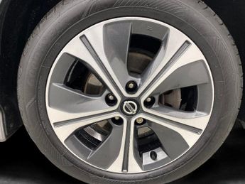 Nissan Leaf 40kWh N-Connecta (150 ps) - LANE DEPARTURE  - CRUISE - HALF LEAT