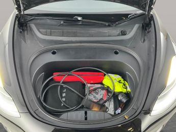 Tesla Model 3 Standard Range Plus RWD (241 bhp) - KEYLESS ENTRY - AUTO PARK - 