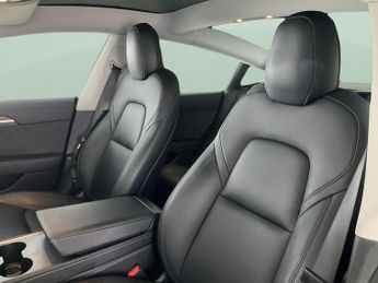 Tesla Model 3 Standard Range Plus RWD (241 bhp) - KEYLESS ENTRY - AUTO PARK - 