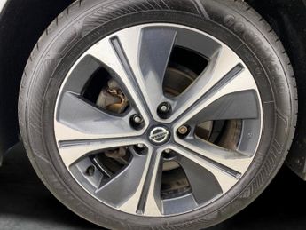 Nissan Leaf 40kWh N-Connecta (150 ps) - LANE DEPARTURE  - CRUISE - HALF LEAT