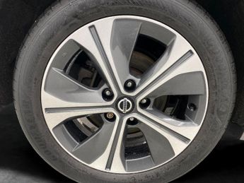 Nissan Leaf 40kWh N-Connecta (150 ps) - LANE DEPARTURE  - CRUISE - HALF LEAT