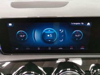 Mercedes-Benz A Class 1.5 A180d Sport (Premium) 7G-DCT (116 ps) - HEATED SEATS - MIRRO