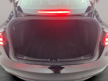 Tesla Model 3 Standard Range Plus RWD (241 bhp) - KEYLESS ENTRY - AUTO PARK - 