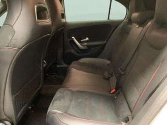 Mercedes-Benz A Class 1.5 A180d AMG Line 7G-DCT (116 ps) - COMFORT PACK