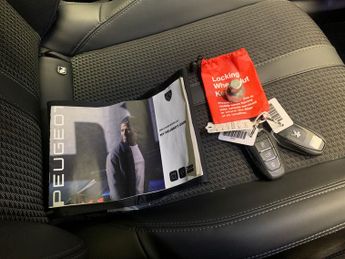 Peugeot E-2008 50kWh GT (7kW Charger) (136 ps) - REVERSE CAM - NAV - HEATED SEA