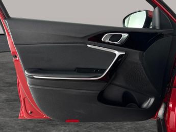 Kia Xceed 1.6 GDi 8.9kWh 3 Plug-in DCT (139 bhp) - REVERSE CAM - HEATED SE