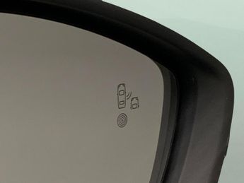 Peugeot E-2008 50kWh GT (7kW Charger) (136 ps) - REVERSE CAM - NAV - HEATED SEA