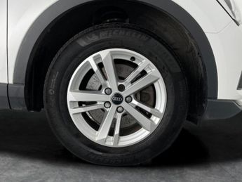 Audi Q3 1.4 TFSIe 45 Technik Plug-in S Tronic 13kWh (245 ps) - BLUETOOTH