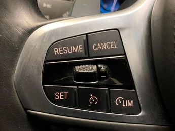 BMW 3 Series 2.0 330e 12kWh M Sport Plug-in (292 ps) - SUN PROTECTION GLASS -