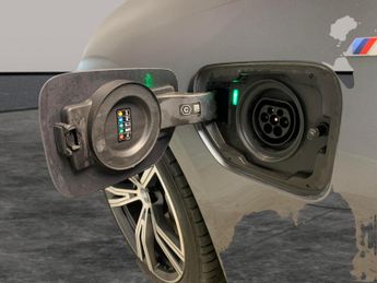 BMW 3 Series 2.0 330e 12kWh M Sport Plug-in (292 ps) - SUN PROTECTION GLASS -