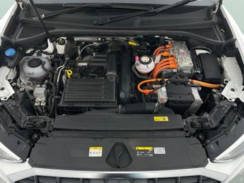 Audi Q3 1.4 TFSIe 45 Technik Plug-in S Tronic 13kWh (245 ps) - BLUETOOTH