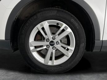 Audi Q3 1.4 TFSIe 45 Technik Plug-in S Tronic 13kWh (245 ps) - BLUETOOTH