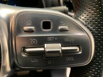 Mercedes-Benz A Class 1.5 A180d AMG Line 7G-DCT (116 ps) - COMFORT PACK