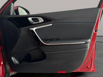 Kia Xceed 1.6 GDi 8.9kWh 3 Plug-in DCT (139 bhp) - REVERSE CAM - HEATED SE