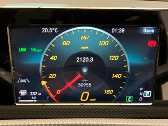 Mercedes-Benz A Class 1.5 A180d AMG Line 7G-DCT (116 ps) - COMFORT PACK