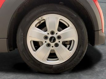 Mini Convertible 1.5 Cooper Classic [Comfort/Nav Pack] - CARPLAY - LED - COMFORT 