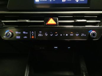 Kia Niro 64.8kWh 2 (201 bhp) - CRUISE - PADDLE SHIFT - CLIMATE CONTROL