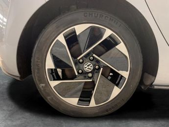 Volkswagen ID.3 Pro 58kWh Life (145 ps) - BLUETOOTH - PARK SENSORS - DAB