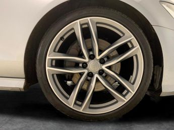 Audi A6 Avant 3.0 TDI V6 Black Edition S Tronic quattro (272 ps) - BLACK STYLI