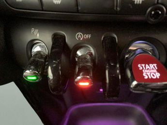 Mini Convertible 1.5 Cooper Classic [Comfort/Nav Pack] - BLUETOOTH - PARK SENSORS