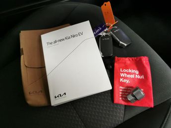 Kia Niro 64.8kWh 2 (201 bhp) - CRUISE - PADDLE SHIFT - CLIMATE CONTROL