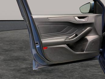 Ford Focus 1.5T EcoBoost ST-Line X (182 ps) - BLUETOOTH - CRUISE - FORD MYK