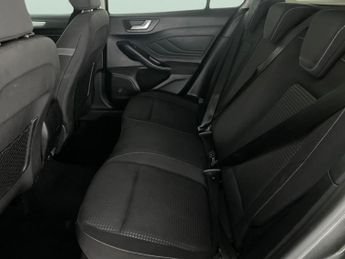 Ford Focus 1.5 EcoBlue Zetec (120 ps) - WIFI - BLUETOOTH - CRUISE