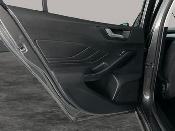 Ford Focus 1.5 EcoBlue Zetec (120 ps) - WIFI - BLUETOOTH - CRUISE