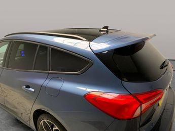 Ford Focus 1.5T EcoBoost ST-Line X (182 ps) - BLUETOOTH - CRUISE - FORD MYK