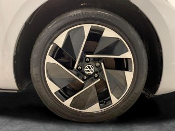 Volkswagen ID.3 Pro 58kWh Life (145 ps) - BLUETOOTH - PARK SENSORS - DAB