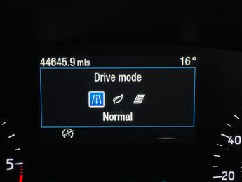 Ford Focus 1.5 EcoBlue Zetec (120 ps) - WIFI - BLUETOOTH - CRUISE