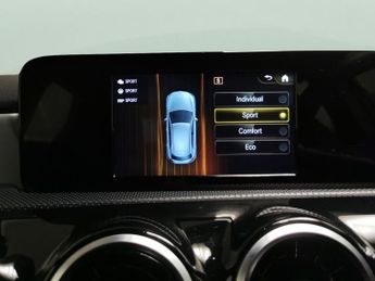 Mercedes-Benz A Class 1.5 A180d AMG Line 7G-DCT (116 ps) - HEATED LEATHER - COMFORT PA