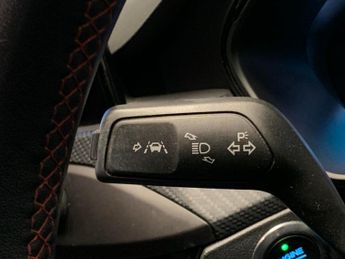 Ford Focus 1.5T EcoBoost ST-Line X (182 ps) - BLUETOOTH - CRUISE - FORD MYK