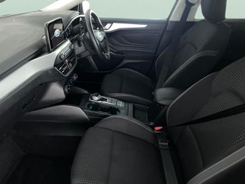 Ford Focus 1.5 EcoBlue Zetec (120 ps) - WIFI - BLUETOOTH - CRUISE