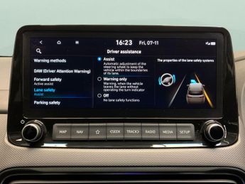 Hyundai Kona 1.6 h-GDi Premium DCT (141 ps) - NAV - HEATED STEERING - LANE DE