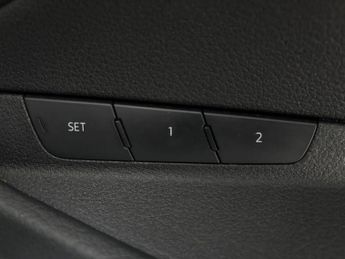 Audi e-tron 55 Launch Edition Sportback quattro 95kWh (408 ps) - CARPLAY - 3