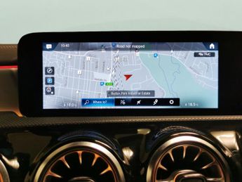 Mercedes-Benz CLA 1.3 CLA250e 15.6kWh AMG Line (Premium) Coupe Plug-in 8G-DCT (218