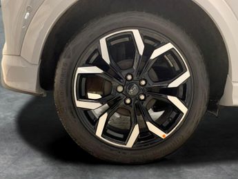 Ford Puma 1.0T EcoBoost MHEV ST-Line X DCT (125 ps) - NAV - LANE DEPARTURE