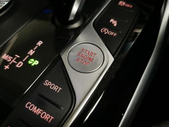 BMW 3 Series 2.0 320i Sport Touring (184 ps) - PERFORMANCE CONTROL