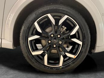 Ford Puma 1.0T EcoBoost MHEV ST-Line X DCT (125 ps) - NAV - LANE DEPARTURE