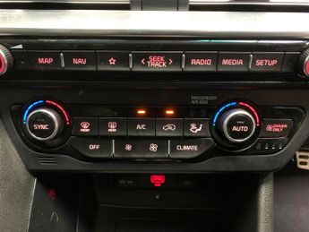 Kia Niro 1.6 GDi 4 DCT (139 bhp) - HEATED SEATS - HEATED STEERING - JBL A