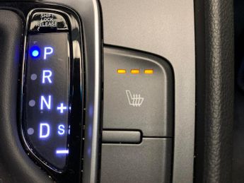 Hyundai Kona 1.6 h-GDi Premium DCT (141 ps) - NAV - HEATED STEERING - LANE DE