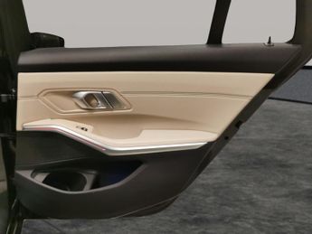 BMW 3 Series 2.0 320i Sport Touring (184 ps) - PERFORMANCE CONTROL