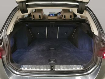 BMW 3 Series 2.0 320i Sport Touring (184 ps) - PERFORMANCE CONTROL