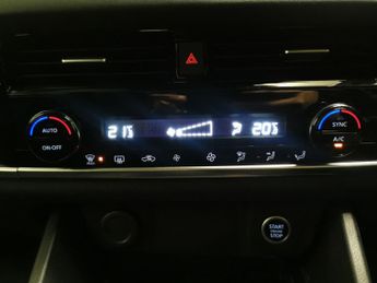 Nissan Qashqai 1.3 DIG-T MHEV Acenta Premium XTRON (158 ps) - BLIND SPOT ASSIST