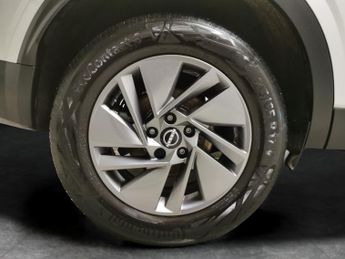 Nissan Qashqai 1.3 DIG-T MHEV Acenta Premium XTRON (158 ps) - BLIND SPOT ASSIST