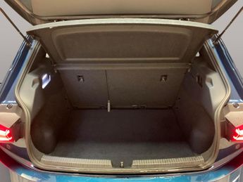 Cupra Born 58kWh V1 (204 ps) - DAB - USB AUDIO - AMBIENT INTERIOR LIGHTING